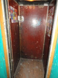 Что делать с грязными лифтами?