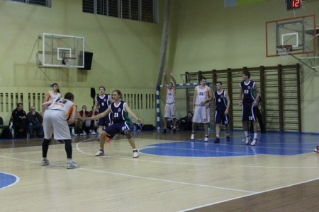 БК «Кремень» четырежды уступил в Кировограде