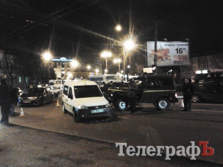 В Кременчуге в аварию попал милицейский «бобик», несколько машин пострадало