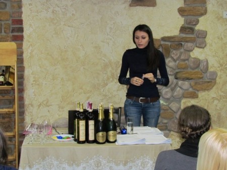 В магазине ТМ «БОРДО» прошла дегустация напитков производства Грузии