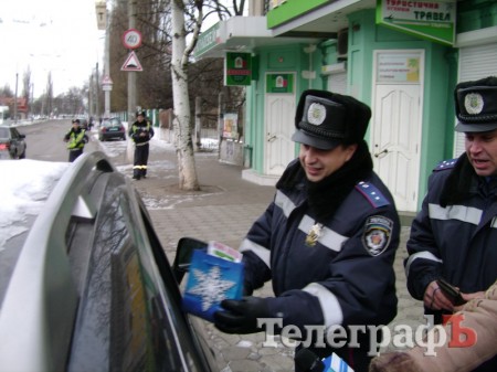 ГАИ поздравила кременчугских школьников с Днем святого Николая