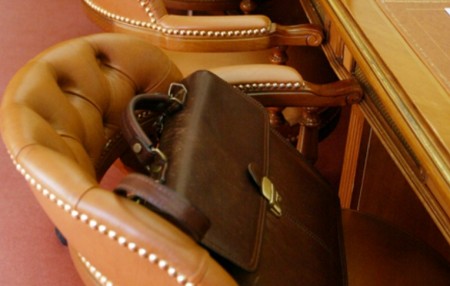 В райисполкомах Кременчуга сократят чиновников В райисполкомах Кременчуга сократят чиновников