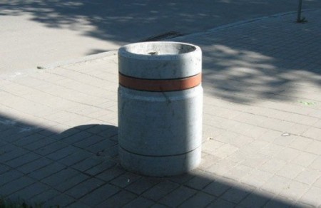 «Безобразно – зато однообразно» - мэр Кременчуга хочет, чтобы в городе были одинаковые урны