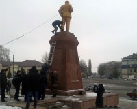 Кременчугские коммунисты требуют усилить охрану памятника Ленина