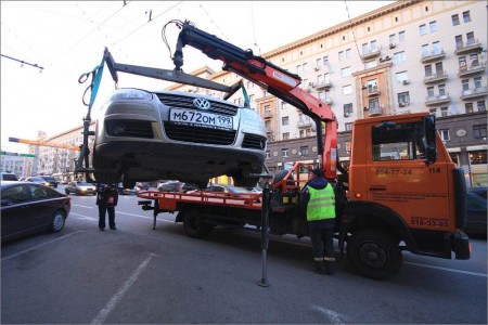 Прокуратура Кременчуга требует отменить решение горсовета о введении эвакуации автомобилей