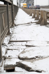 Городская власть Кременчуга просит руководство  ЮЖД рассмотреть вопрос о капремонте Крюковского моста