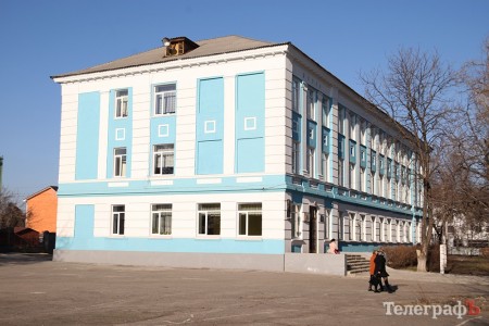 "Не нужно цепляться за школы, условия в которых не позволяють учить детей", - нардеп Шаповалов о закрытии школ в Кременчуге