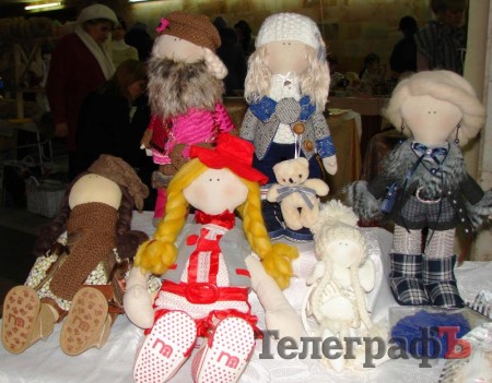 В Кременчуге прошла ярмарка-выставка изделий ручной работы