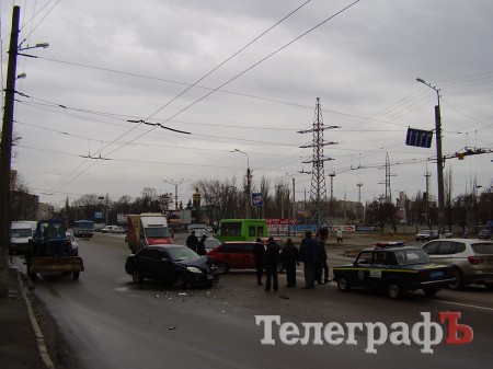 В Кременчуге столкнулись Lifan и "девятка"