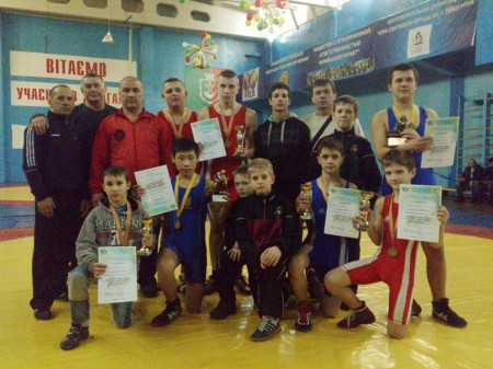 Юные кременчужане завоевали очередные медали в греко-римской борьбе