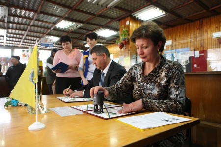 На почтовых марках появились изображения грузовых вагонов КВСЗ