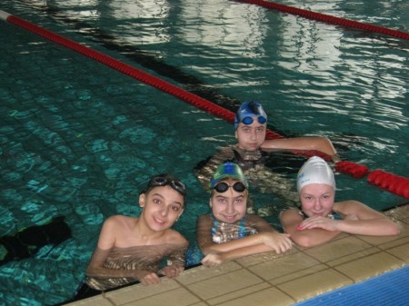 ПЛАВАНЬЕ. Ирина Анисимова и Алёна Сидоренко привезли в Кременчуг сразу пять медалей разного достоинства