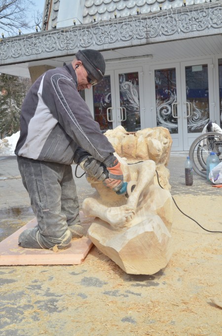 В Миргороде с 30 марта по 1 апреля пройдет фестиваль деревянной скульптуры «Гоголь-парк»