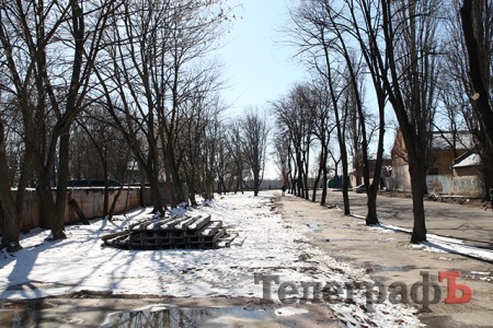 В кременчугском Приднепровском парке снесут бесплатный туалет