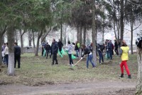 Сегодня молодежь Кременчуга убирала парк «Воинов-Интернационалистов»