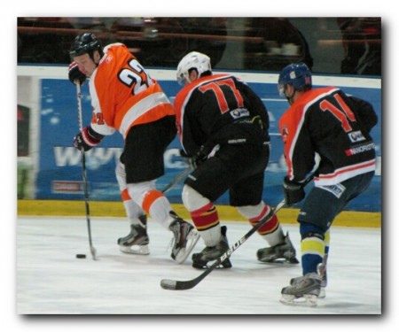 ХОККЕЙ. ХК «Кременчуг» продолжает борьбу за выход в финал Open Cup DAFI