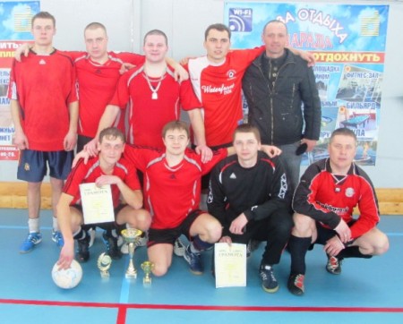 ФУТБОЛ. Итоги Открытого зимнего чемпионата и Кубка по мини-футболу