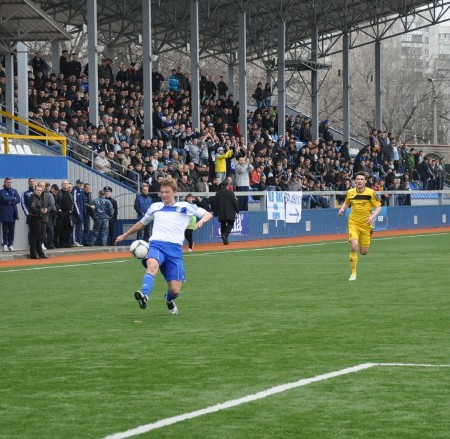 ФУТБОЛ. МФК «Кремень» "потерял" два очка с «Миром» и двух игроков перед матчем с «Шахтёром-3»