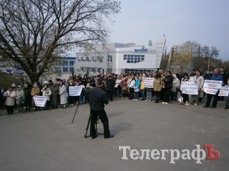 Воскресный митинг возле “Посейдона”: «The Show Must Go On*»