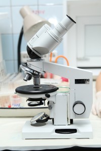 Кременчугских ветеранов поздравили в госпитале с Днем Победы