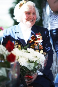 Кременчугских ветеранов поздравили в госпитале с Днем Победы