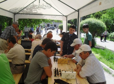 Виктор Амиров – победитель блиц-турнира по шахматам