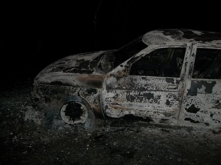 В Лубенском районе нашли сгоревший автомобиль с трупом внутри