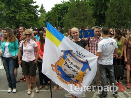 Кременчугские студенты испекли хатку и гору шоколадных маффинов