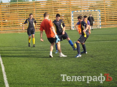 Стартовал летний чемпионат по мини-футболу