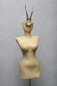 В  Кременчуге открылась первая выставка скульптур-манекенов