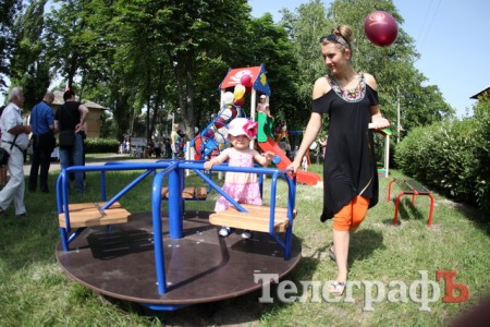 В сквере имени Пономаренко появилась детская площадка