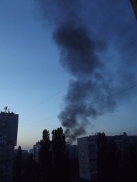 В Кременчуге загорелся, а потом взорвался "Москвич"