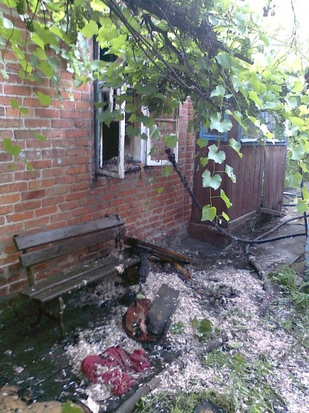 В Кременчуге дедушка чуть не сжег свой дом, закурив в кровати