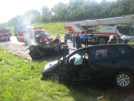В ДТП под Полтавой погибло трое людей