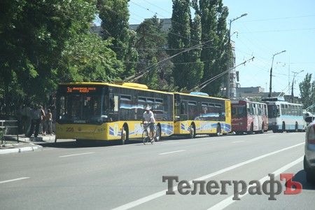 В Кременчуге из-за обрыва контактной линии остановились все троллейбусы