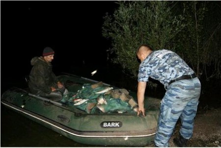 На Кременчугском водохранилище поймали черкасских браконьеров