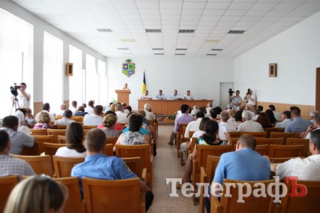 Депутаты Кременчугского района со скандалом приняли Схему планирования района — вместе с Белановским ГОКом