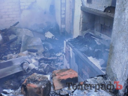 В Краснознаменке на пожаре погиб человек В Краснознаменке на пожаре погиб человек