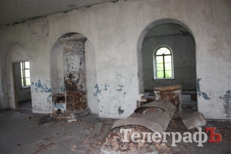 Крюковские интендантские вещевые склады превращаются в развалины