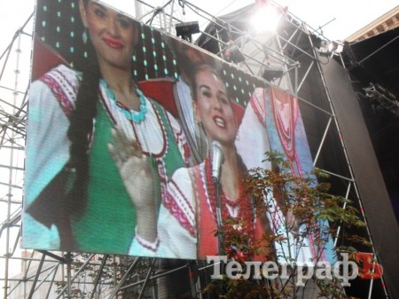 Про РОК, релігію та китайський ліхтарик: репортаж із концерту на честь 1025-річчя Хрещення Київської Русі