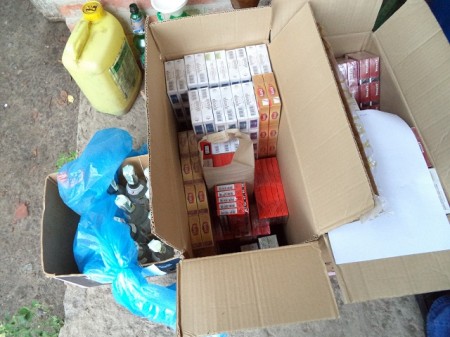 Почти 400 л подпольного алкоголя изъяла налоговая под Кременчугом