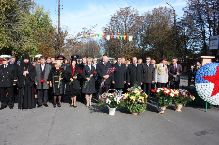 Крюковчане почтили память освободителей Кременчуга