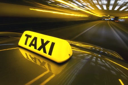 В Кременчуге таксист угнал у таксиста автомобиль
