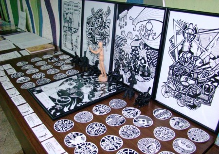 "Гопник с Раковки" читал стихи, другой поэт разделся до трусов - первый литературный фестиваль в Кременчуге