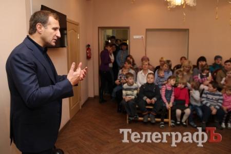 Родители детей-инвалидов просят мэра Кременчуга о расширении Центра реабилитации