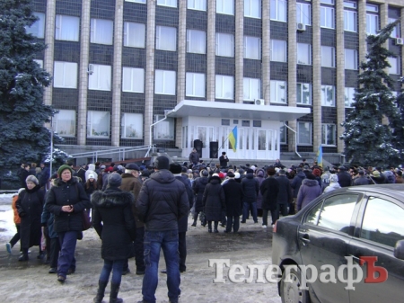На кременчугском Евромайдане потребовали, чтобы мэр Бабаев и нардеп Шаповалов отчитались перед людьми