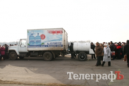 Кременчужане на Крещение святили воду и купались в Днепре
