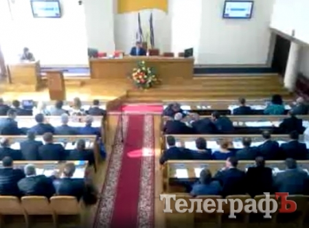 Сессия горсовета: кременчугские власти вмешаются в конфликт перевозчиков
