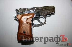 Экспертиза выяснит, из огнестрельного или травматического оружия стрелял активист - милиция