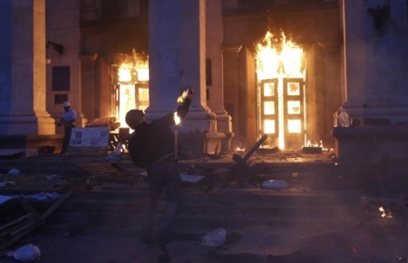 В Одессе погибло более 40 человек. Объявлен 3-дневный траур
